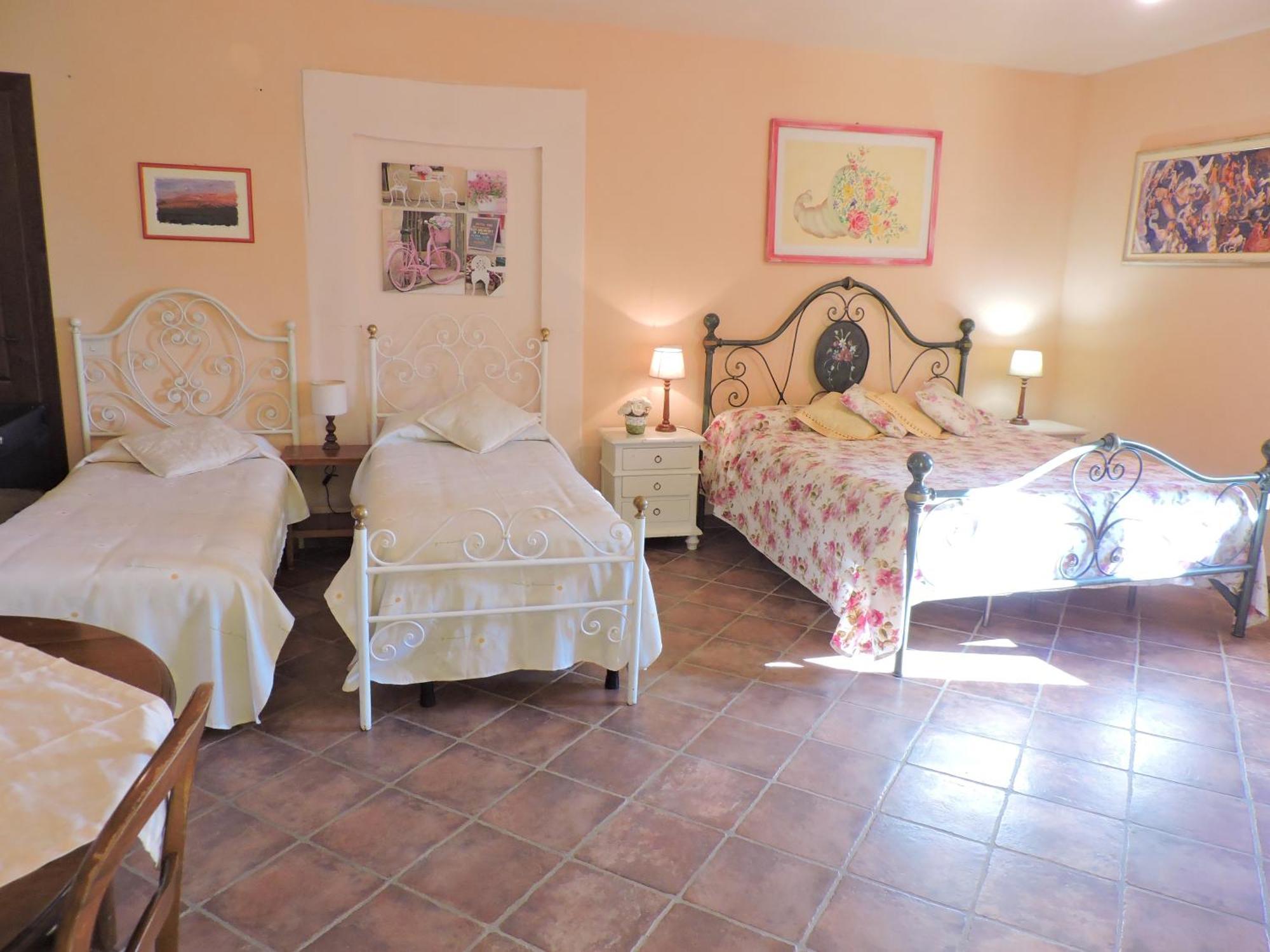 Casale Fedele Family Relax B&B Vicino Al Borgo Ronciglione  Quarto foto