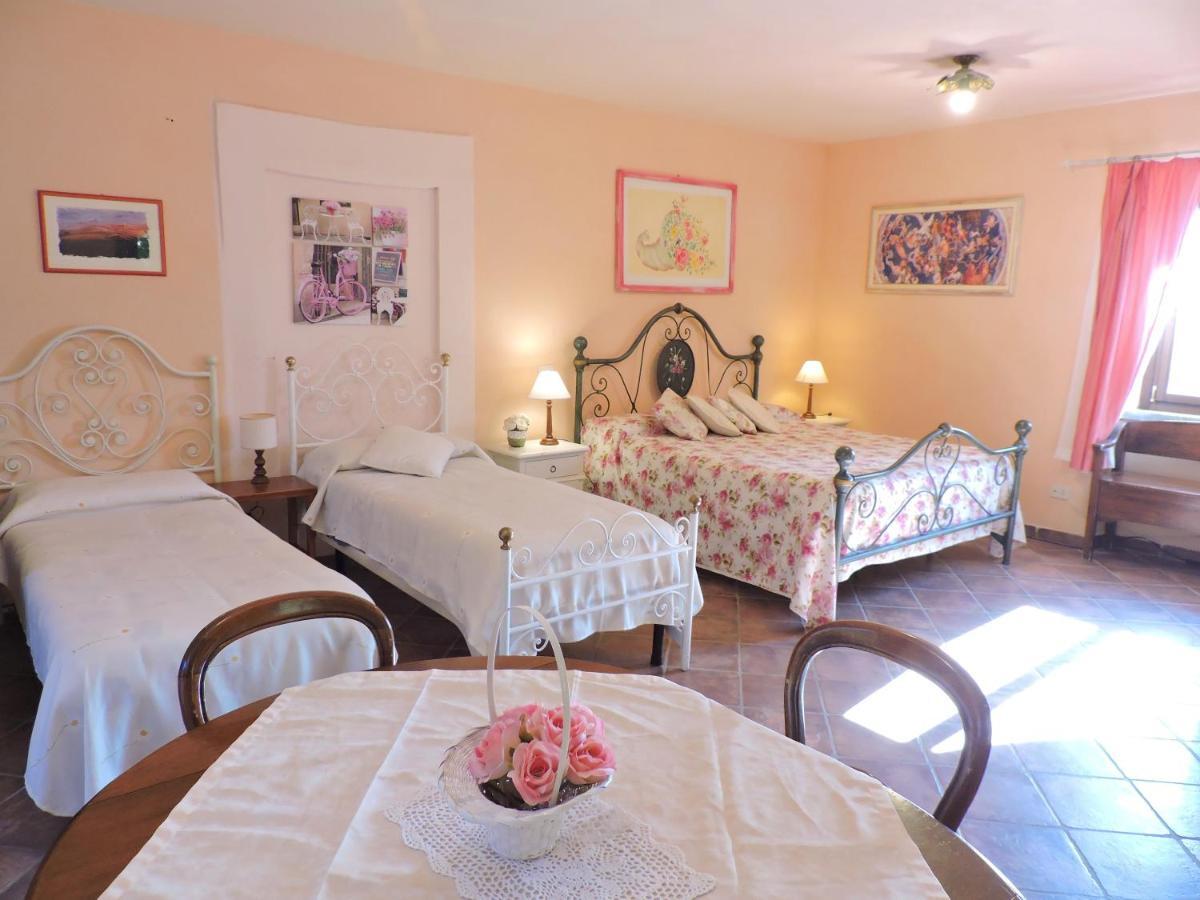Casale Fedele Family Relax B&B Vicino Al Borgo Ronciglione  Exterior foto
